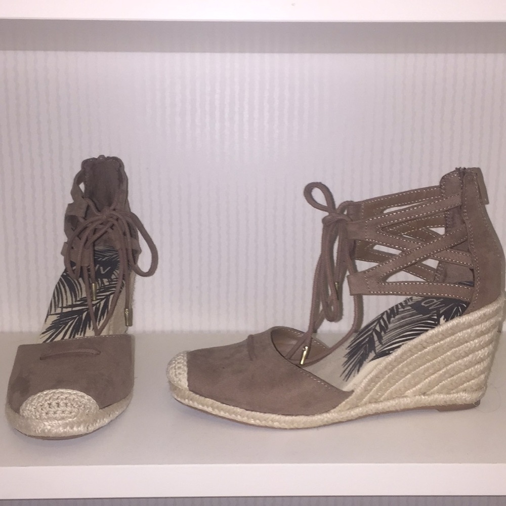 WEDGES